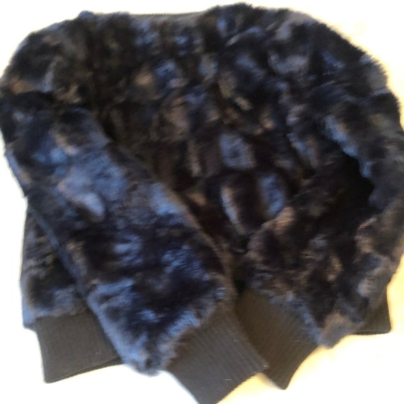 CUPCAKES & Cashmere Faux Fur Bomber Jacket Size M - Picture 7 of 8